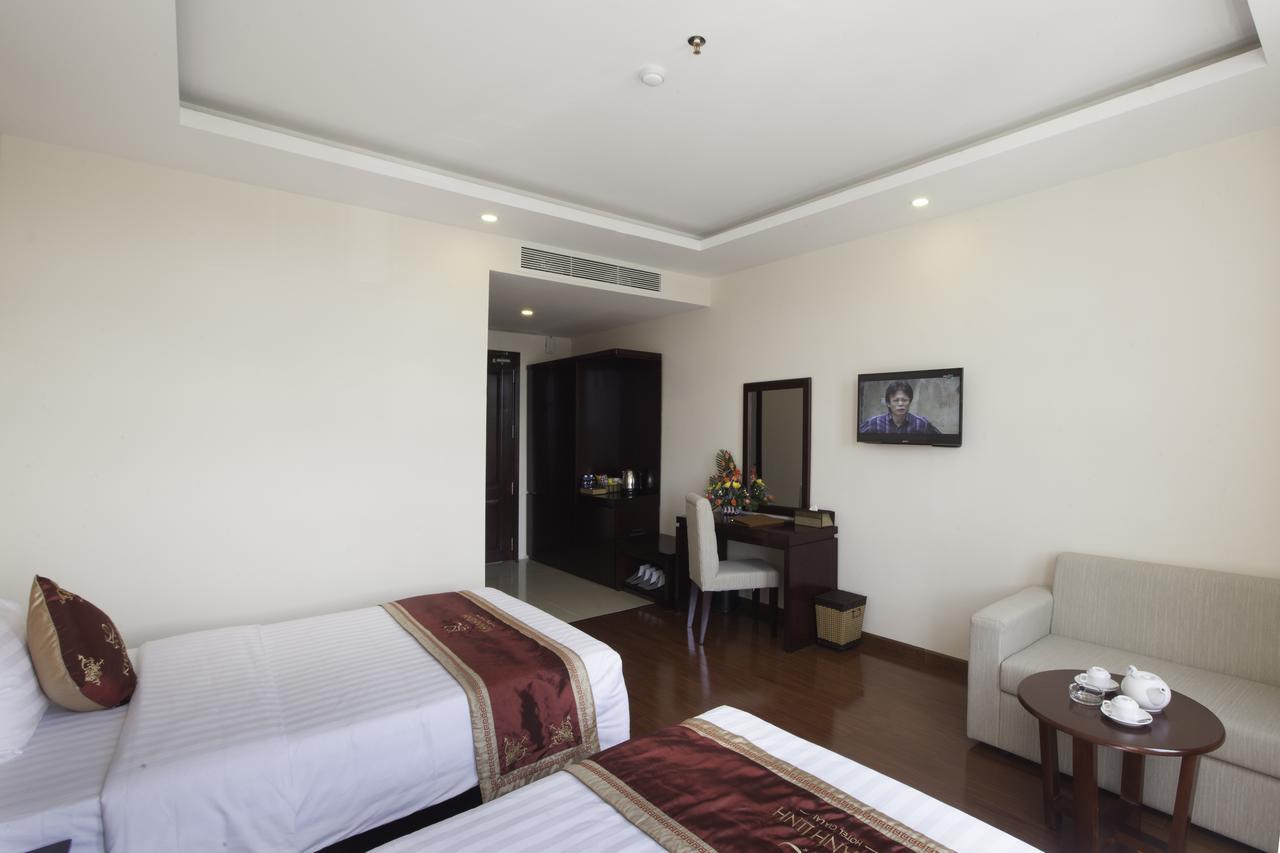 Khanh Linh Hotel Pleiku Exterior photo